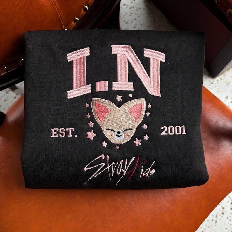 WAVESTEEᵀᴹ Stray Kids Kpop Member Group Embroidere Sweatshirt, Hoodie