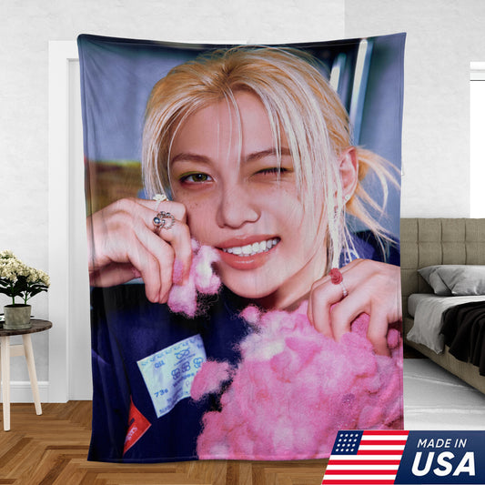 WAVESTEEᵀᴹ Felix Season’s Greetings 'STARLIGHT SUPPER CLUB' Blanket Cozy Fleece