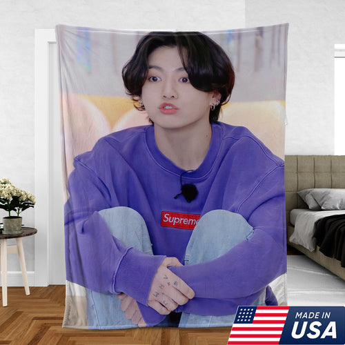 WAVESTEEᵀᴹ BTS Jungkook Plush Blanket – Cozy Home Decor for True Army Fans