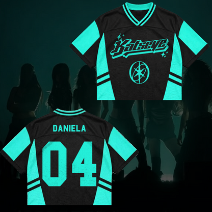 Katseye Wildworld Tour Retro Sporty Teal White Mixed Mesh Jersey Outfit für Eyekons