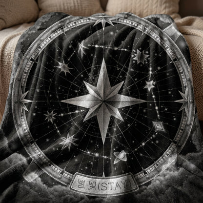BTS Fan-Fleecedecke mit Gruppenfoto-Design, weiches K-Pop-Wohnaccessoire als Geschenk