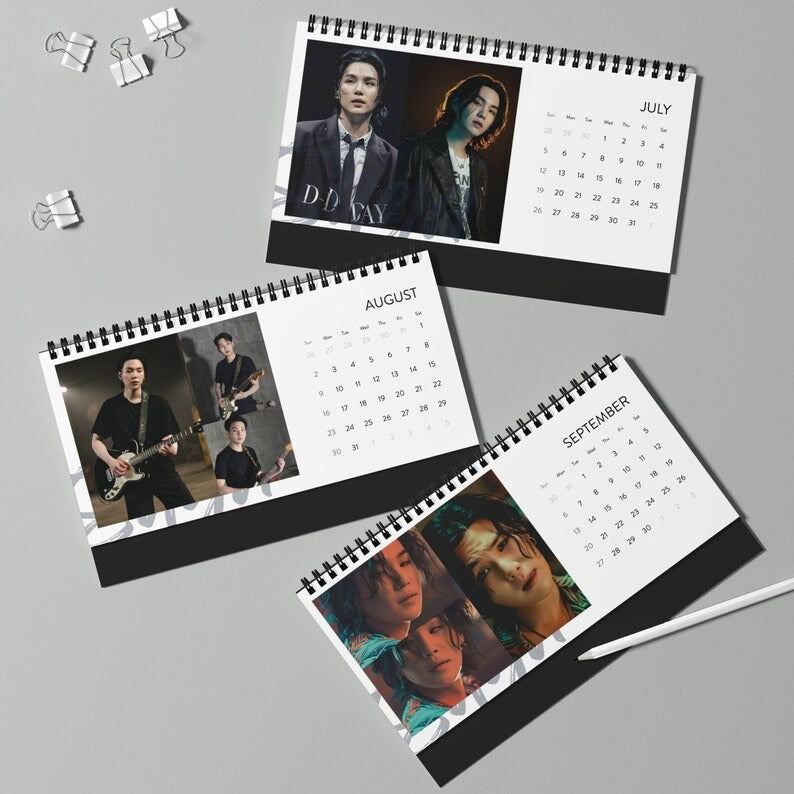 WAVESTEEᵀᴹ BTS Suga 2026 Desktop Calendar